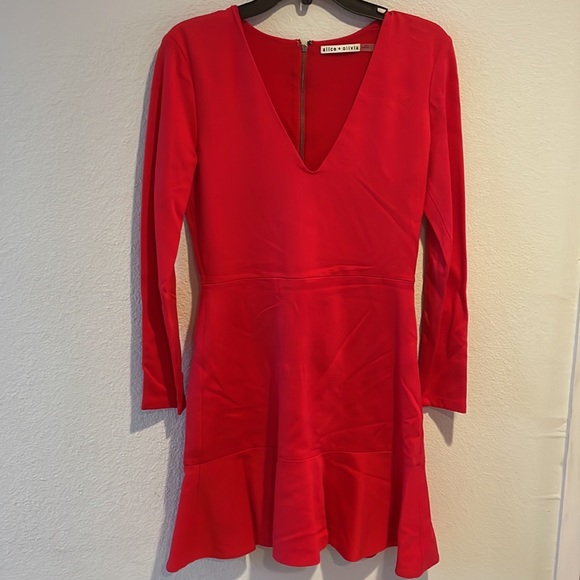 Alice + Olivia • Francine Ruffle Hem Dress - Picture 8 of 8